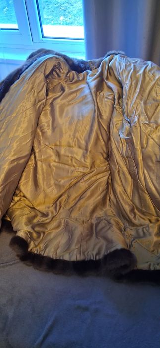 Кожуси естествена вълна