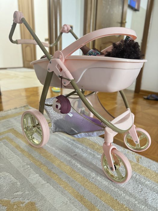 Коляска игрушечная.