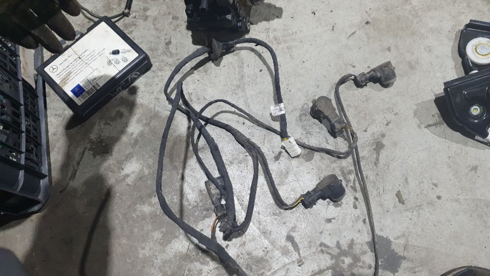 senzor de parcare fata spate Mercedes A2125420018 Bosch original