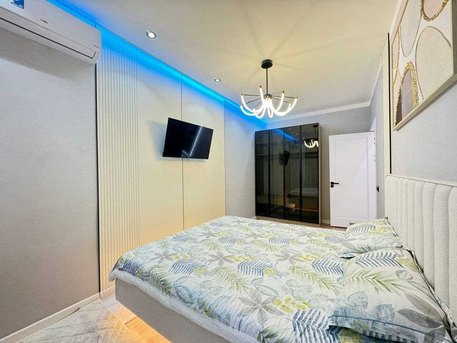 Продам 2-х комнатную с новым ремонтом.Чиланзар-8 квартал