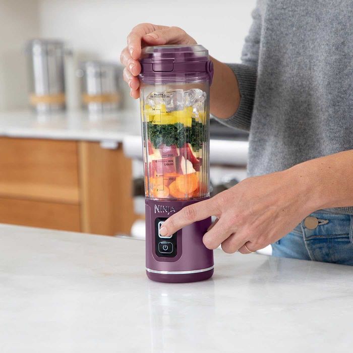 ПРОМО Нов Мощен 2г Гаранция Безжичен Безкабелен Блендер Ninja Blast BC151EUPR, 530 мл, Лилав