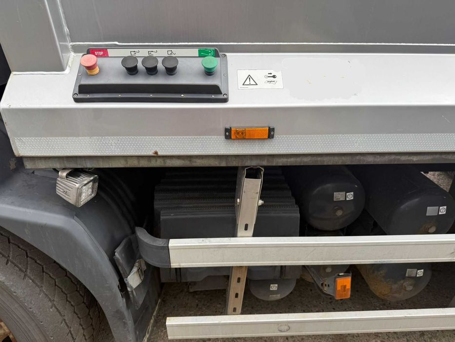 Scania P280PD 6x2 - masina de gunoi