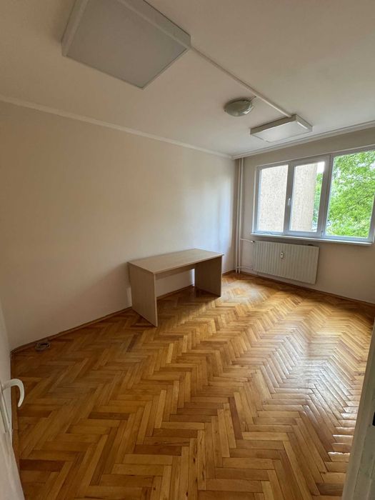 Дава се под наем Четиристаен апартамент в София, Белите брези - 102 кв.м за 750 € - Снимка #1