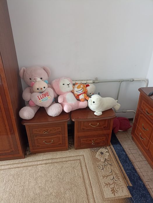 Срочно продаётся спальный гарнитур