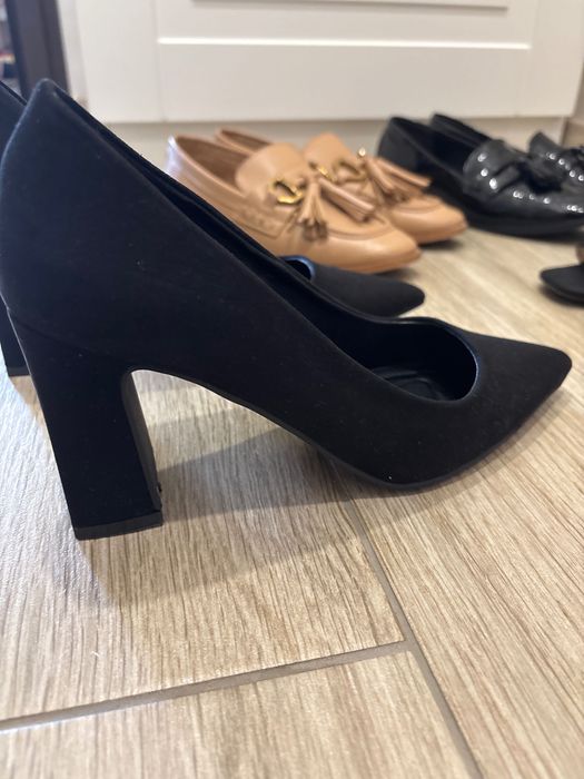 Всички обувки по 15лв