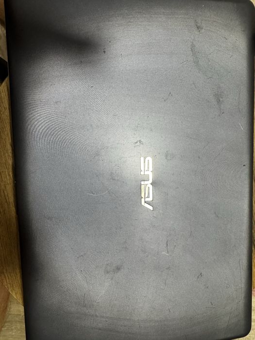 Laptop Asus F542-UN