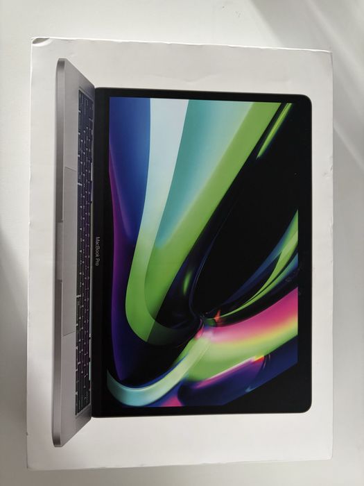 Продам MacBook Pro M1