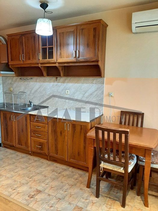 Дава се под наем Двустаен апартамент в Пловдив, Кършияка - 65 кв.м за 346.8 € - Снимка #1