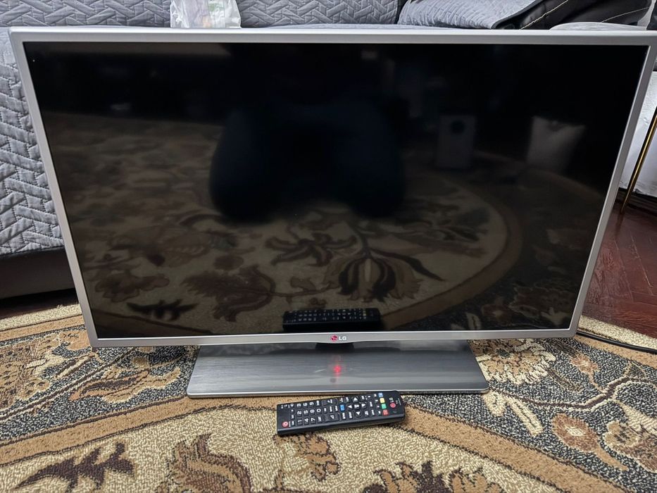 Vând TV LG smart 80 cm