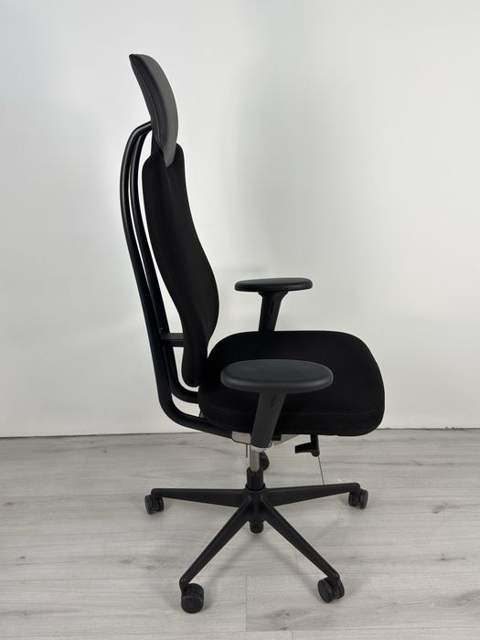 Ергономичен офис стол Vitra Headline