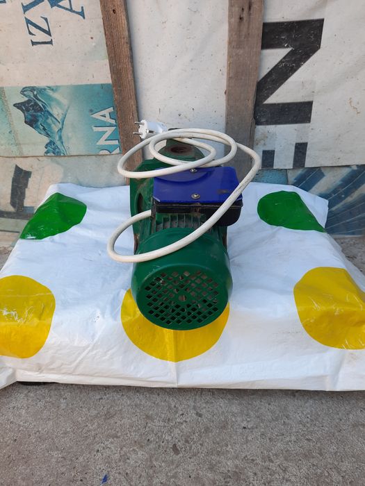 Motor cu pompă pentru hidrofor