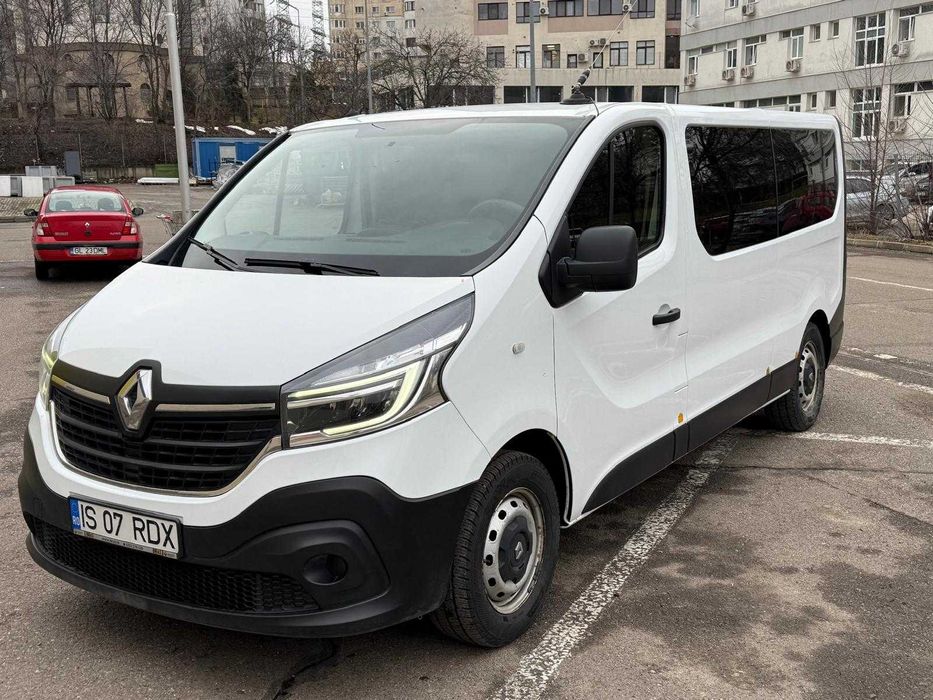 Renault Trafic 2021 8+1