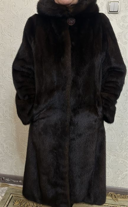 Продам норковую шубу