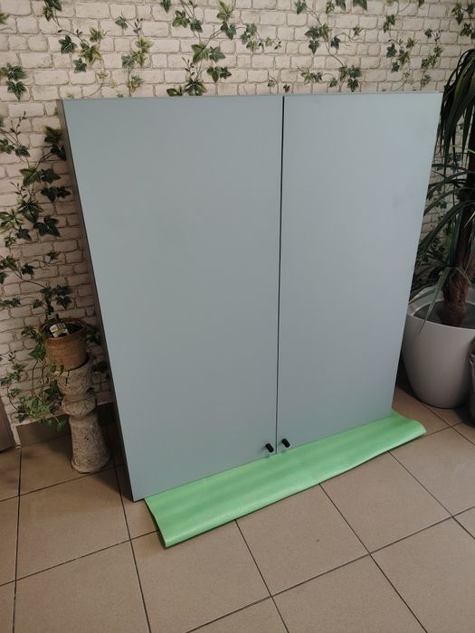 Vând doua dulapuri 100/114/35 cm