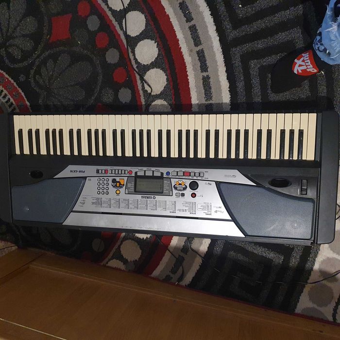 Orga Yamaha psr- gx 76