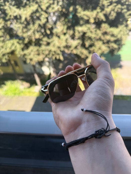 Слънчеви очила на Prada