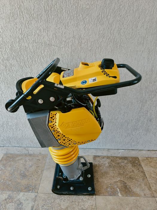 Mai compactor BOMAG BT65 2,8 ore