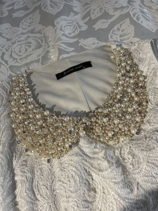 Платье с камушками