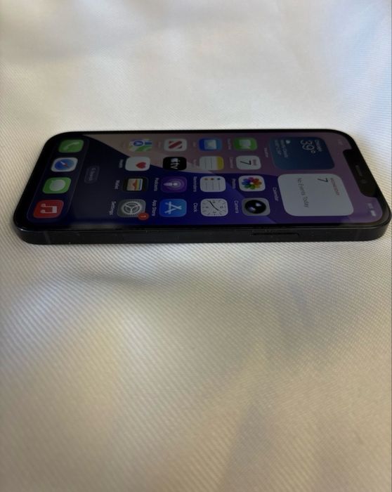 Vand Iphone 12 Black