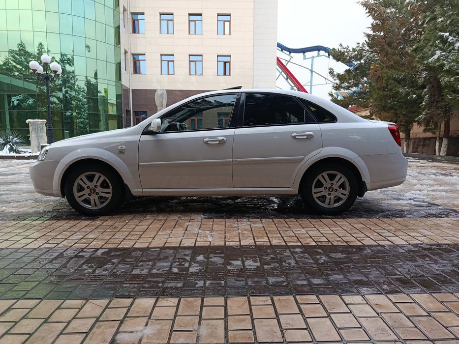 Lacetti 1.8 Avtomat 2012 yil