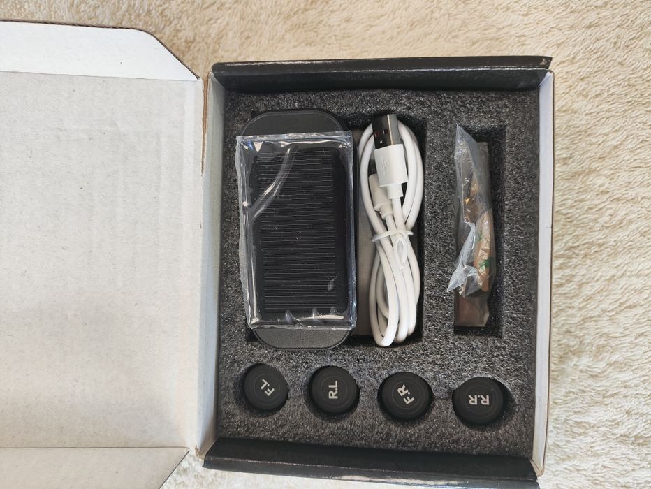 Комплект безжични датчици за налягане на гуми