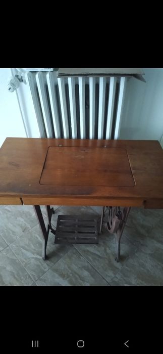 Mașină de cusut Ileana