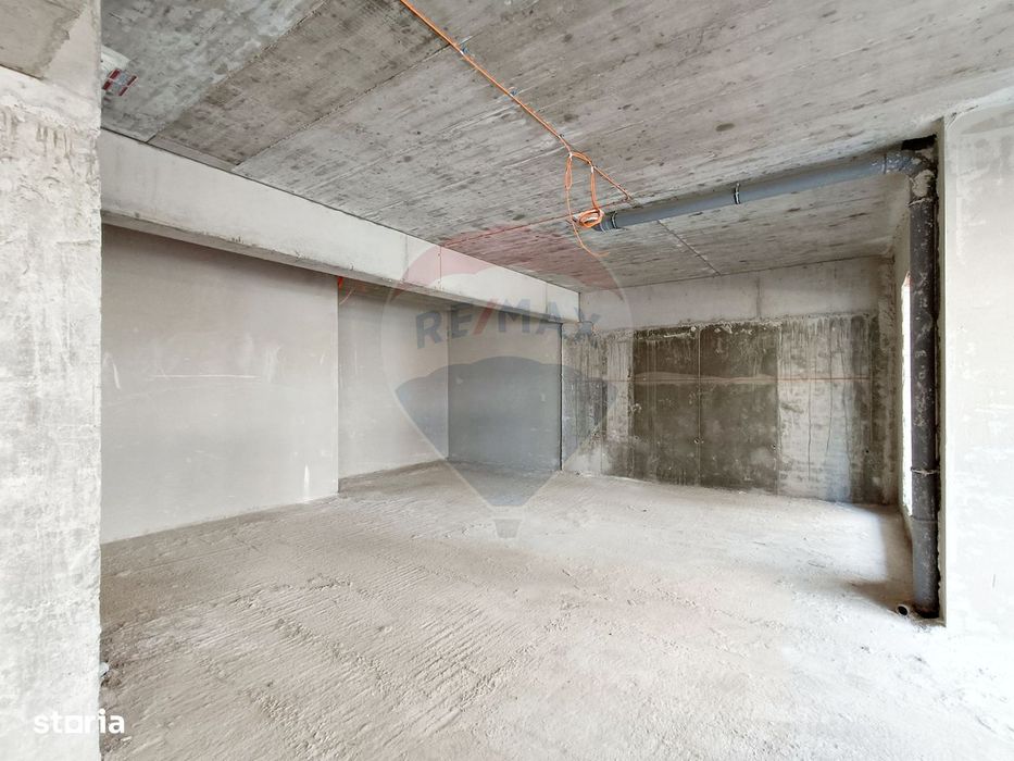 Vanzare Spatiu Comercial Parter, Terasa 63mp | M. Berceni la 9 minute