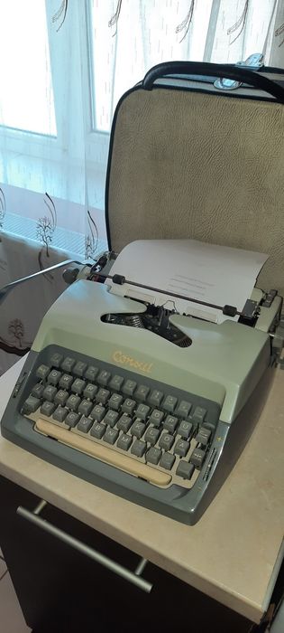 Mașină de scris Consul