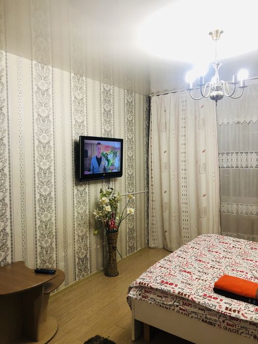 1 комн. посуточно Респулики Сейфуллина