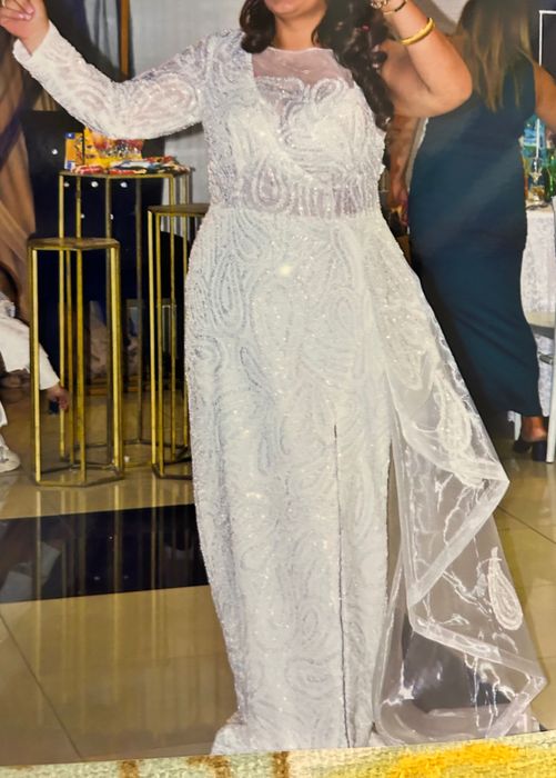 Официална бяла рокля