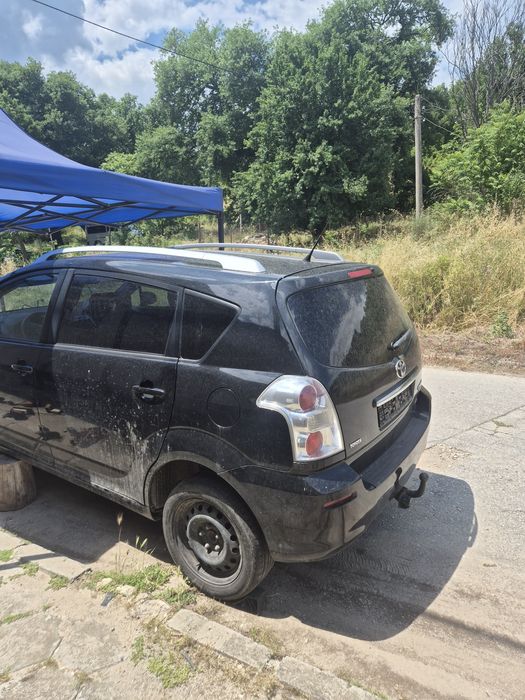 Toyota Coroola Verso 2.2 dizel 136