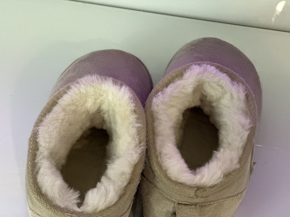 Ugg masura 38 stare impecabila ca noi