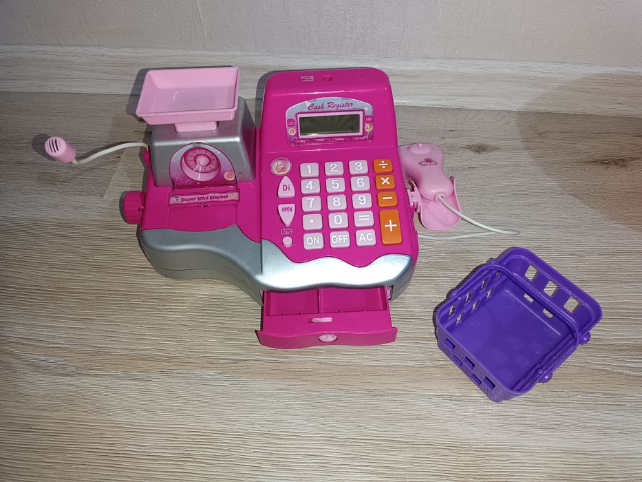 Продам игрушечную кассу