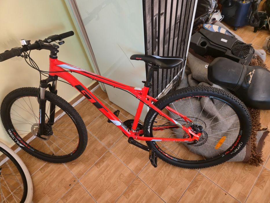 Bicicleta  folosită 2 zile