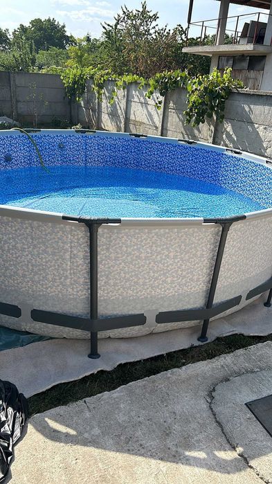 PISCINA CURTE 4,75M DIAMETRU ( Foarte mare )