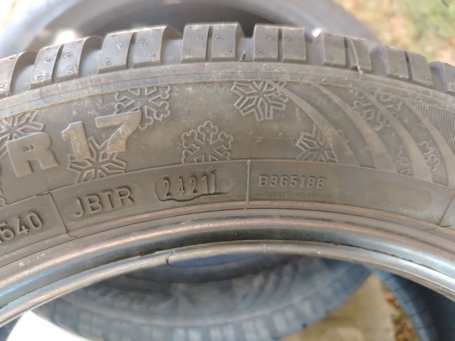 Гуми два броя 225/50/17