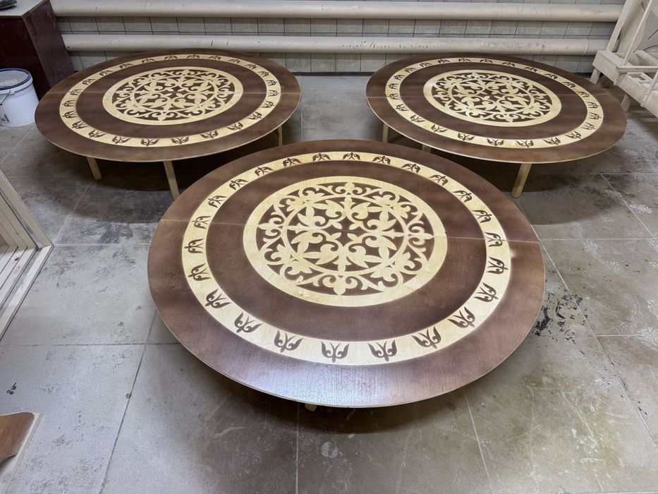 Мен Динамода ақшаға минет жасаймын.