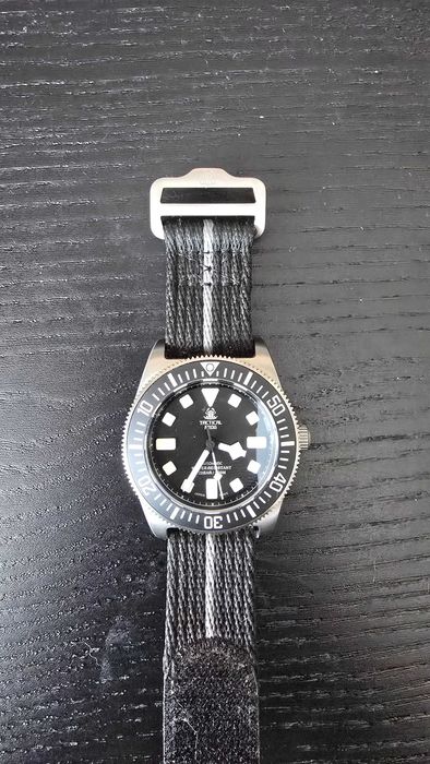 Ceas Tactical Frog titanium