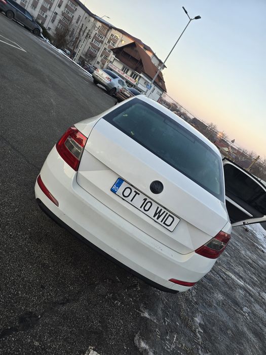 Vând Skoda Octavia 3