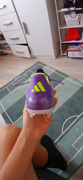f50 adidas pro ghete de fotbal