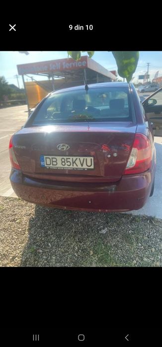 Vând Hyundai Accent
