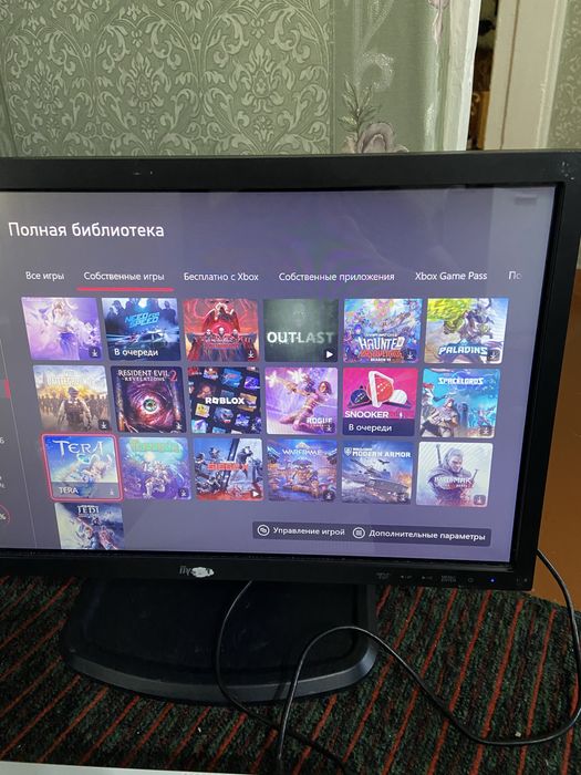 Xbox one s 1 tb 1 геймпад