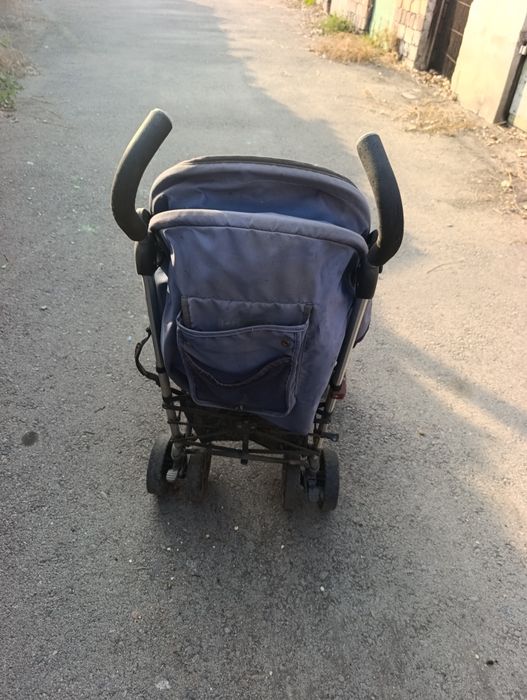 Продам прогулочную коляску