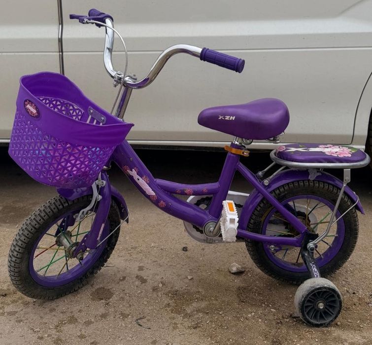 Продам велосипед для девочек,в отличном состаяний