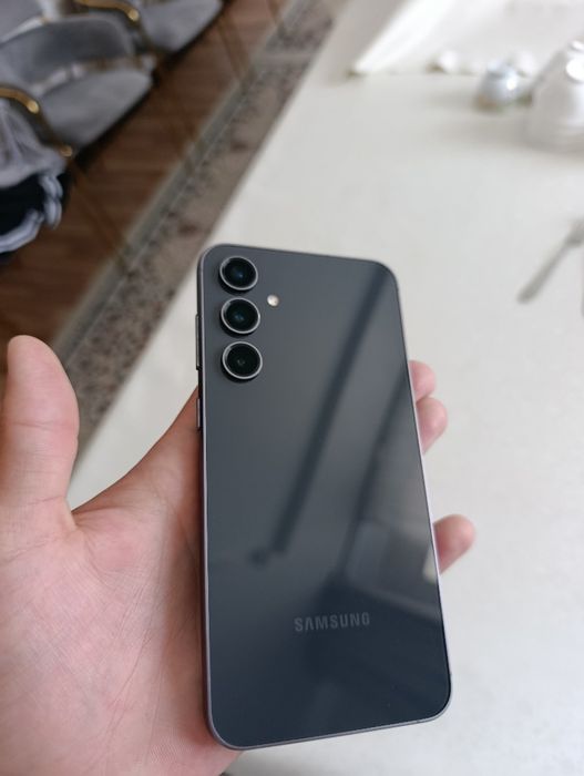 Продам или обмен Samsung Galaxy S23 FE