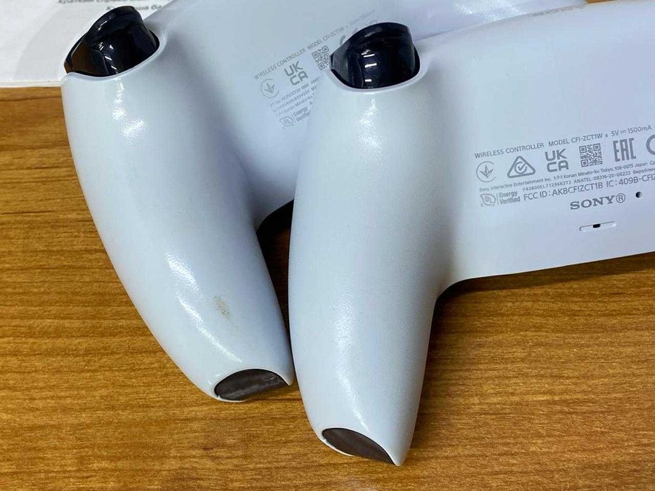 Sony PlayStation 5 2 Геймпада Rdr 2 WuKong