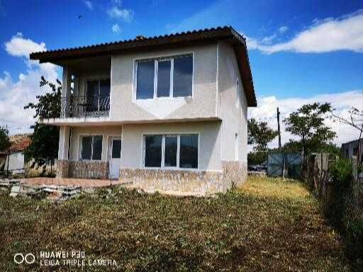 Продава се Къща в с. Божурец, Област Добрич - 115 кв.м за 740 €/кв.м - Снимка #2