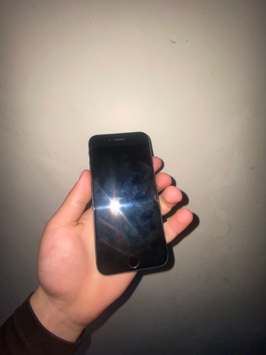 Model:Iphone 7 black bor 100% uceliniy  32 Narxi 599 kelwamz