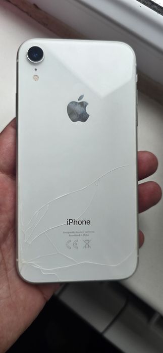 vand ,schimb  iphone xr utilizat dar in stare buna