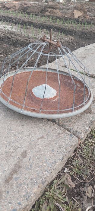 Кормушка для птицы